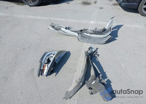 2018 Subaru Outback 2.5I Premium из США, поврежденный, VIN 4S4BSAFC7J3357729